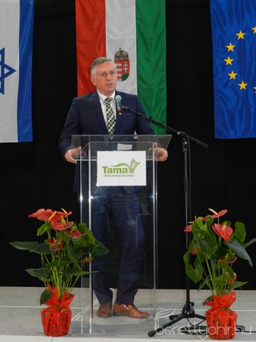 Tama raktárcsarnok átadó ünnepség 37